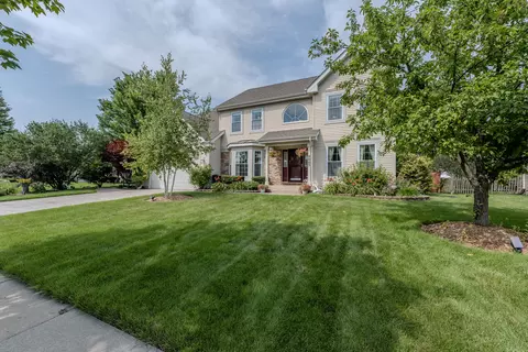 2005 Garfield Ave, Aurora, IL 60506