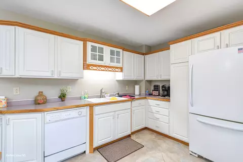 Kitchen - 108 George St, Morris, IL 60450 photo 3 of 4