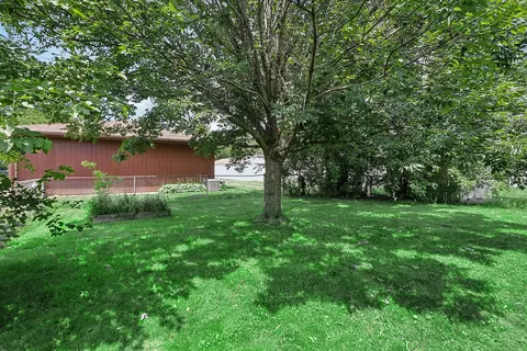 Exterior - 1270 Deerpath Dr, Morris, IL 60450 photo 5 of 5