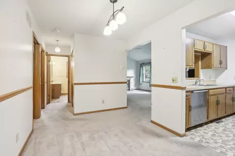 Entry Way - 1270 Deerpath Dr, Morris, IL 60450 photo 1 of 1