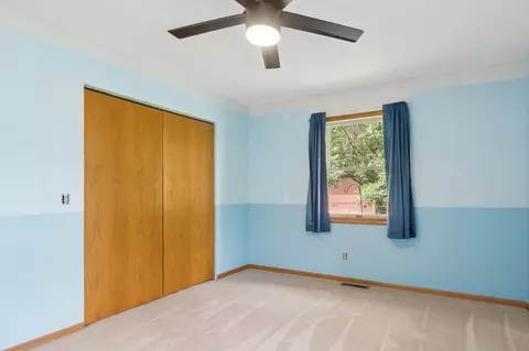 Bedroom - 1270 Deerpath Dr, Morris, IL 60450 photo 2 of 4