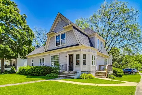 243 W Main St, Cary, IL 60013