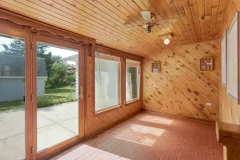 Exterior - 1230 Braeburn Dr, Elgin, IL 60123 photo 3 of 10