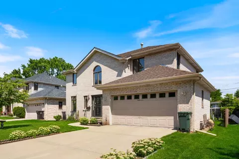5340 Lee St, Skokie, IL 60077
