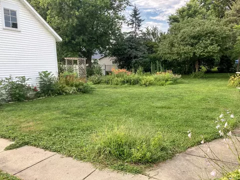 204 E Winfield St, Morrison, IL 61270 photo 25