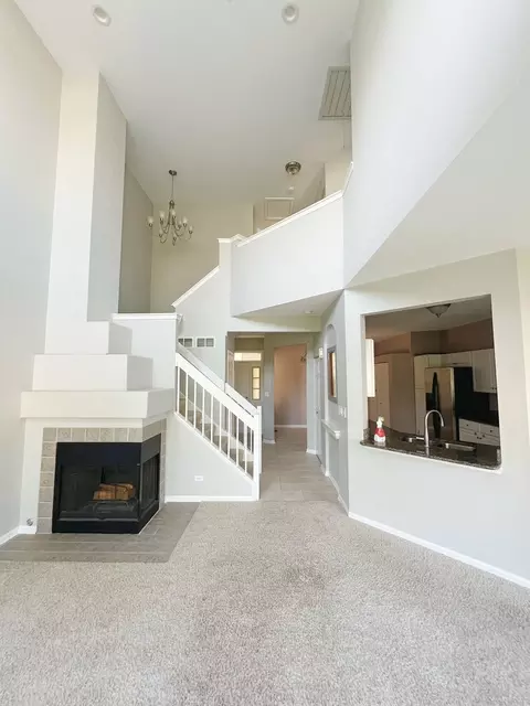 Living - 5536 Elizabeth Pl, Rolling Meadows, IL 60008 photo 1 of 1