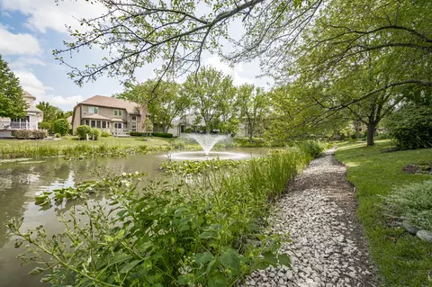 1308 Cranbrook Cir, Aurora, IL 60502 photo 30