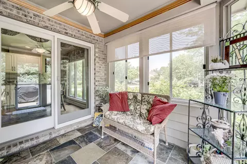 1308 Cranbrook Cir, Aurora, IL 60502 photo 18