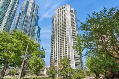 1235 S Prairie Ave #703, Chicago, IL 60605