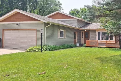 419 Brookwood Trl, Mchenry, IL 60050