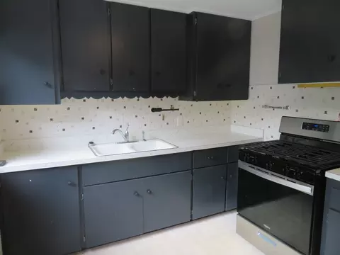 Kitchen - 1622 Lisbon Rd, Morris, IL 60450 photo 2 of 3