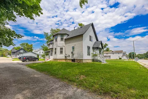 155 S Center St, Joliet, IL 60436