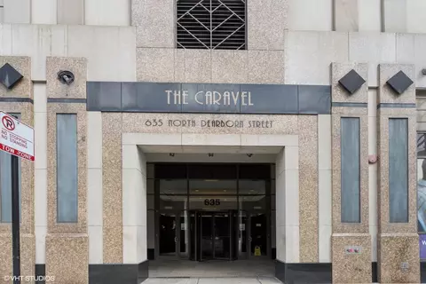635 N Dearborn St #706, Chicago, IL 60654