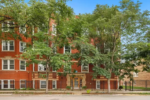 1730 W Foster Ave #1, Chicago, IL 60640