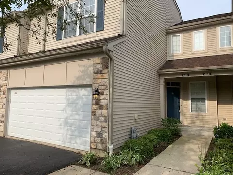 650 Shakespeare Dr, Grayslake, IL 60030