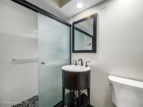 400 E Randolph St #2303, Chicago, IL 60601 photo 18
