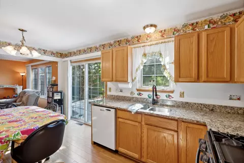 Kitchen - 25710 S Violet Ln, Monee, IL 60449 photo 2 of 2