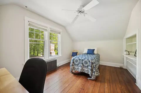 Bedroom - Undisclosed, Winnetka, IL 60093 photo 2 of 2