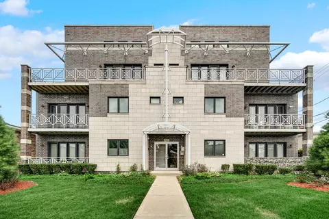 2521 N 76th Ave #3N, Elmwood Park, IL 60707