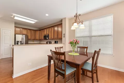 Dining - 1129 Heathrow Ln, Aurora, IL 60502 photo 1 of 4