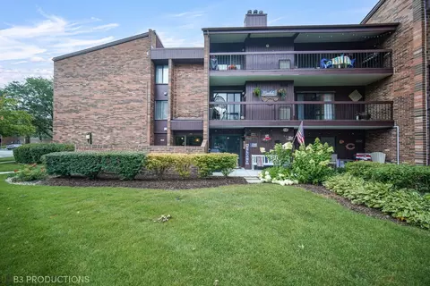 14529 Walden Ct #G4, Oak Forest, IL 60452