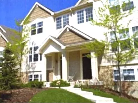 1249 Georgetown Way, Vernon Hills, IL 60061