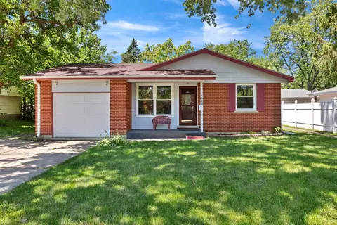 4403 Weber Dr, Rolling Meadows, IL 60008