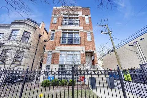 1343 W Cornelia Ave #3, Chicago, IL 60657