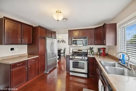 7540 Odell Ave, Bridgeview, IL 60455 photo 6