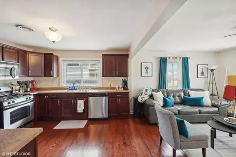 7540 Odell Ave, Bridgeview, IL 60455 photo 9