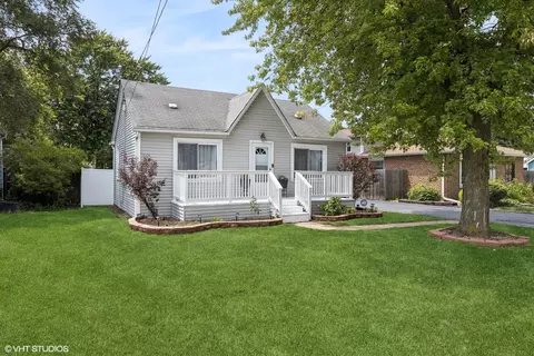 7540 Odell Ave, Bridgeview, IL 60455