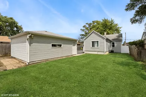 7540 Odell Ave, Bridgeview, IL 60455 photo 23