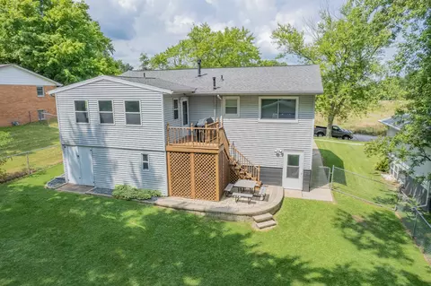 1327 Sherman St, Bloomington, IL 61701 photo 30