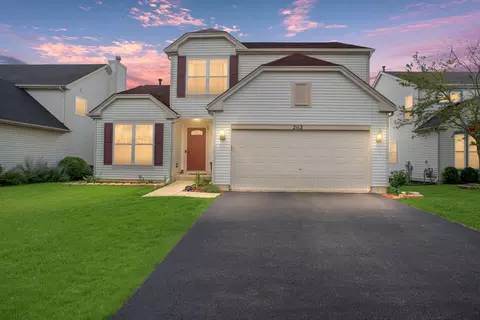 2112 W Wicklow Ln, Round Lake, IL 60073