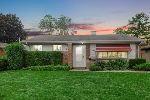 1387 Burnham Ave, Calumet City, IL 60409