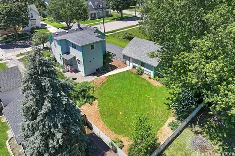 Exterior - 314 E 1st St, East Dundee, IL 60118 photo 6 of 6