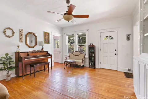 Entry Way - 314 E 1st St, East Dundee, IL 60118 photo 1 of 1