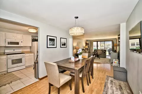 6567 N Harlem Ave #1E, Chicago, IL 60631