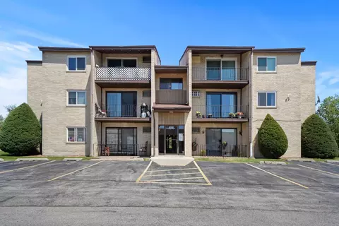 9865 Cordoba Ct #3B, Orland Park, IL 60462