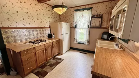 14474 Lyndon Rd, Morrison, IL 61270 photo 15