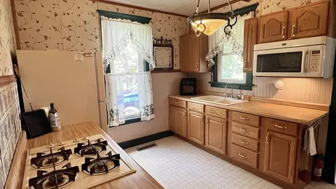 14474 Lyndon Rd, Morrison, IL 61270 photo 17