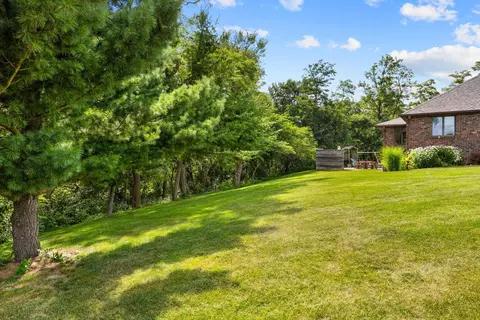 Exterior - 1641 Knapp Ct, Congerville, IL 61729 photo 5 of 9