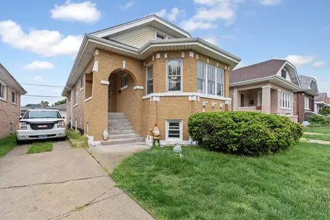 3828 East Ave, Berwyn, IL 60402