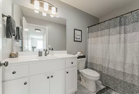 Bath - 1348 Berkley Rd, Normal, IL 61761 photo 2 of 3