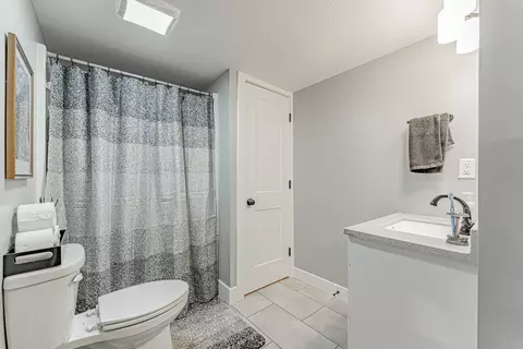 Bath - 1348 Berkley Rd, Normal, IL 61761 photo 3 of 3