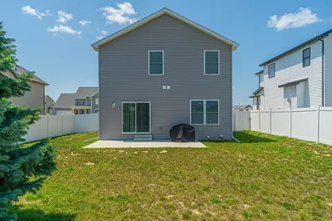 Exterior - 1348 Berkley Rd, Normal, IL 61761 photo 4 of 5