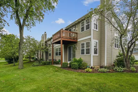 6661 Snug Harbor Dr, Willowbrook, IL 60527 photo 16