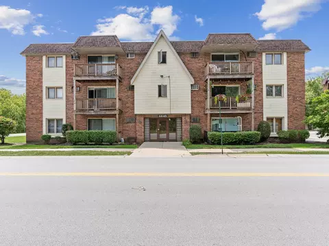 6645 172nd St #2D, Tinley Park, IL 60477