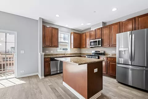 1205 Evergreen Ave, Des Plaines, IL 60016 photo 4