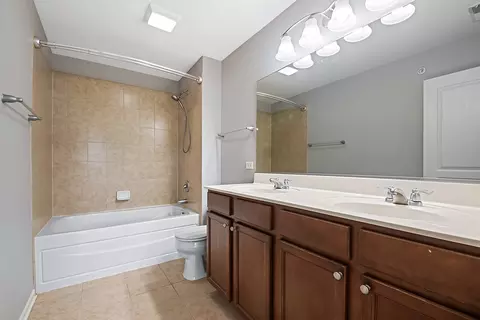 1205 Evergreen Ave, Des Plaines, IL 60016 photo 10